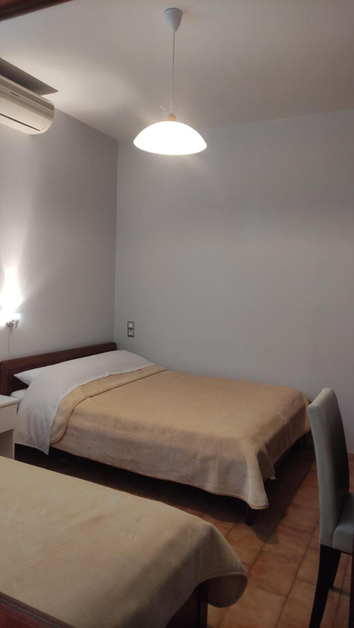 Eleni'S Rooms Ioannina Exterior photo